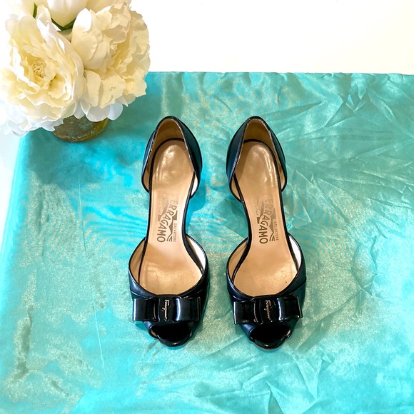 Feragamo hill. 3cm hill. Condition is super good! - Picture 1 of 6